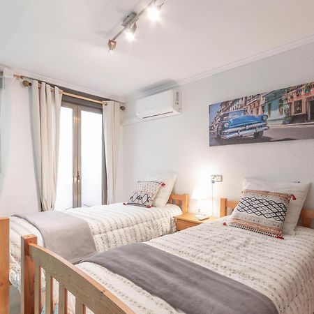 Apartamento Frentemar 1 By Costa Carpediem كاليبي المظهر الخارجي الصورة