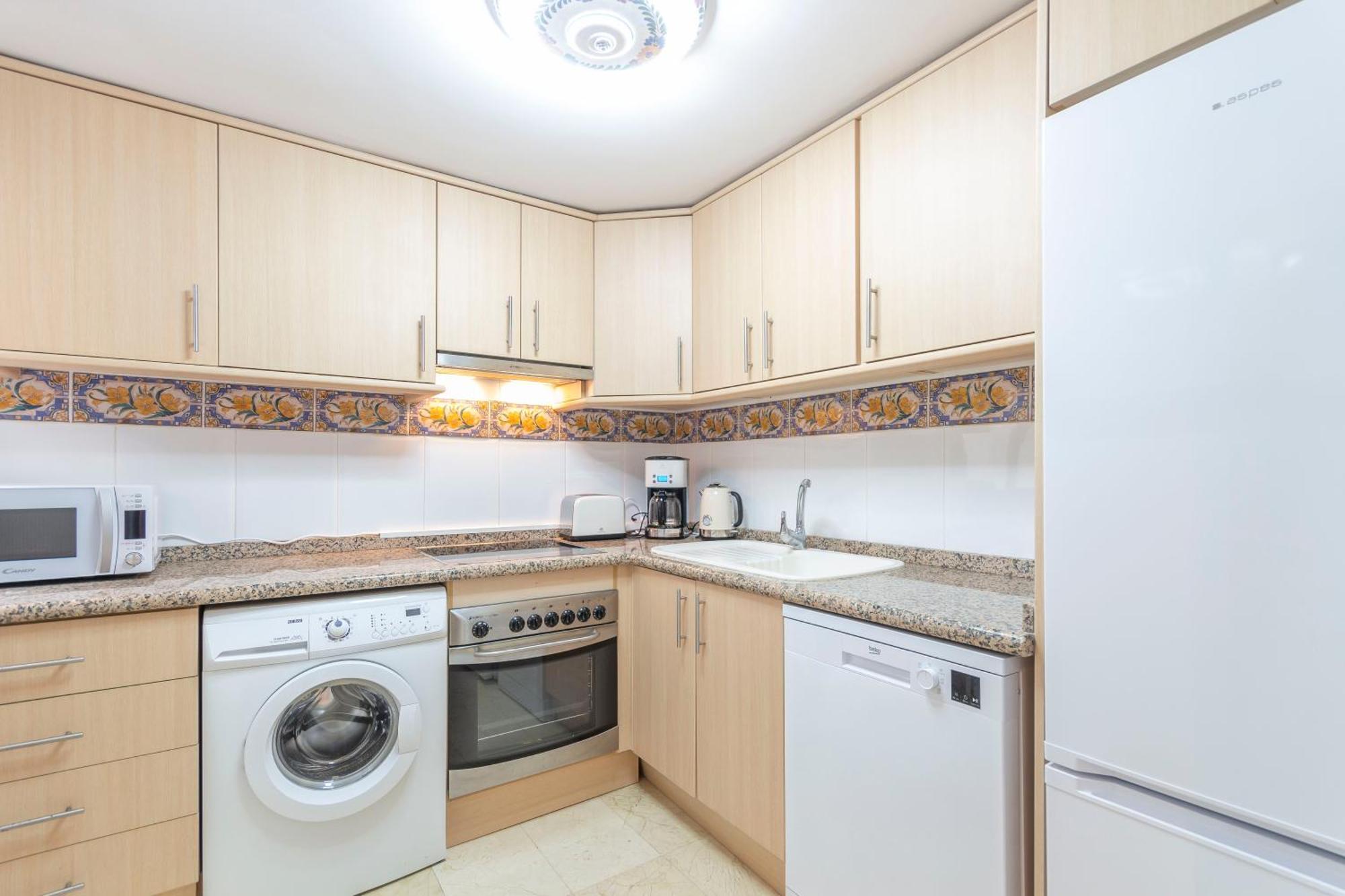 Apartamento Frentemar 1 By Costa Carpediem كاليبي المظهر الخارجي الصورة