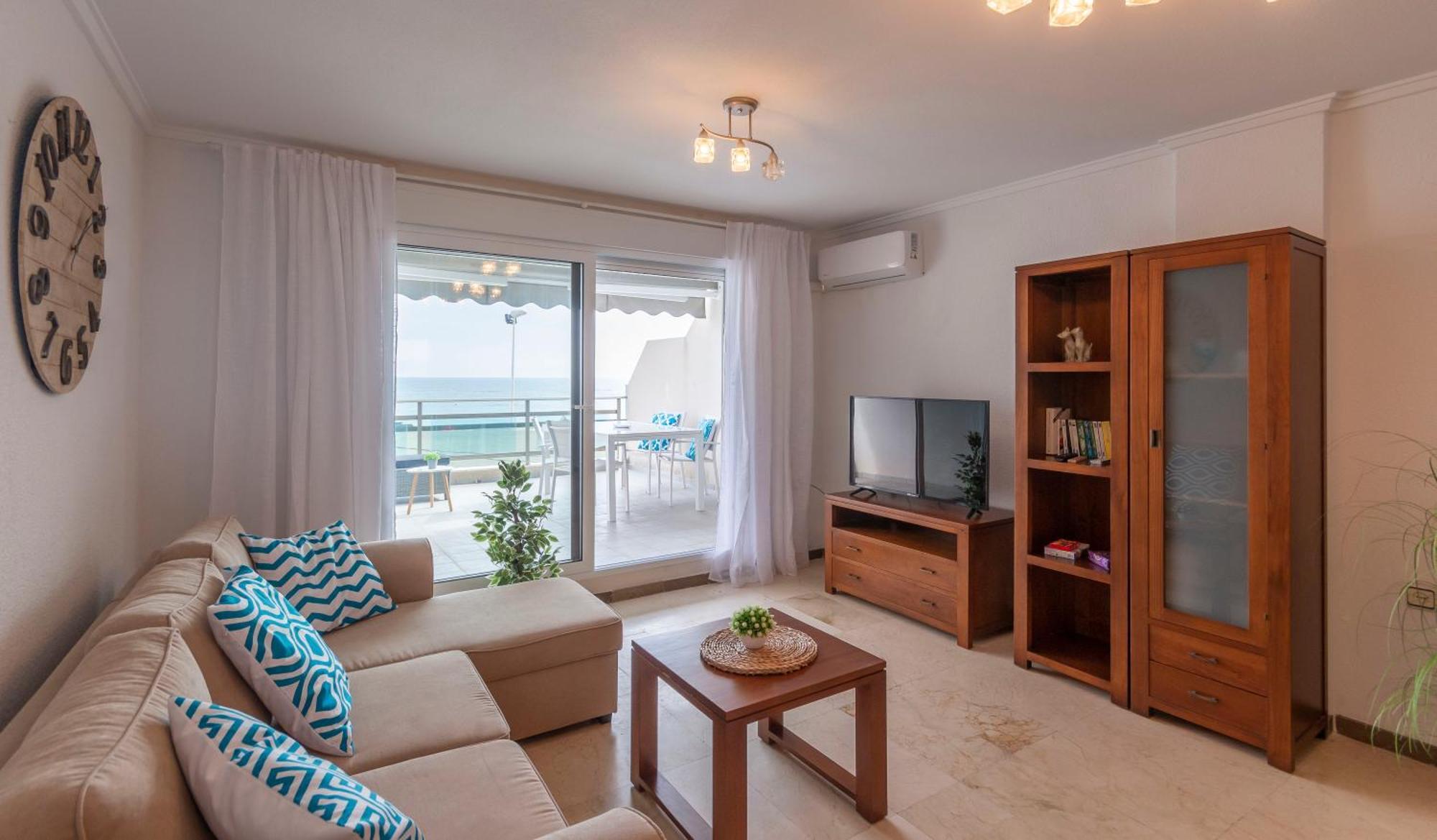 Apartamento Frentemar 1 By Costa Carpediem كاليبي المظهر الخارجي الصورة